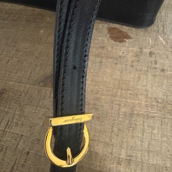 Salvatore Ferragamo 90's vintage Black Leather Crossbody Bag with Gold Accent - Picture 6 of 10